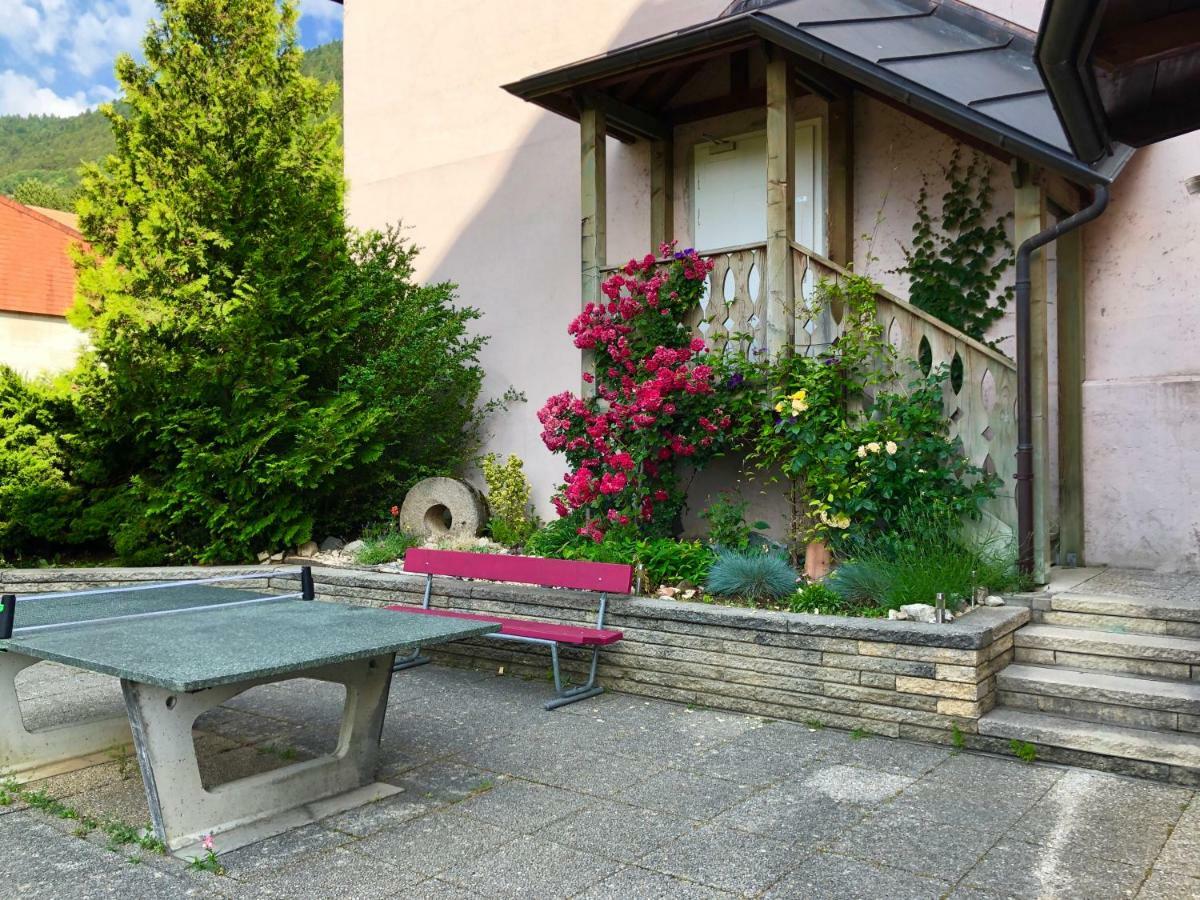 Auberge Pour Tous Vallorbe Exteriér fotografie